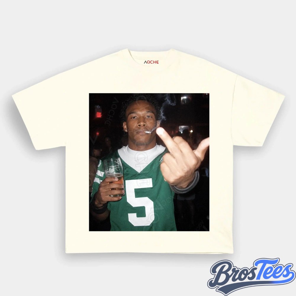 New York Jets Garrett Wilson Drinking & Middle Finger Tee