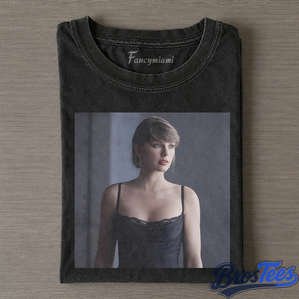 Taylor Swift Thoughtful Side Profile Tee
