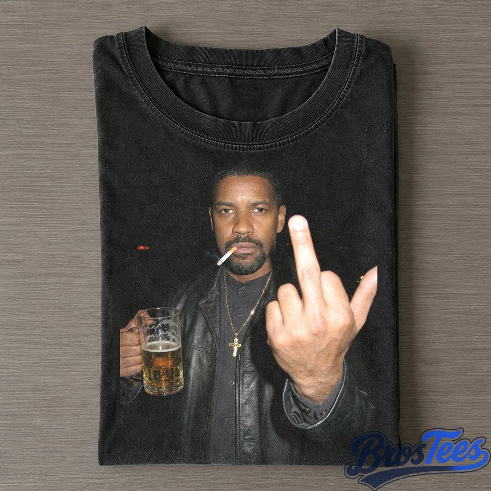 Training Day Alonzo Harris Smoking, Holding Beer and Middle Finger Tee